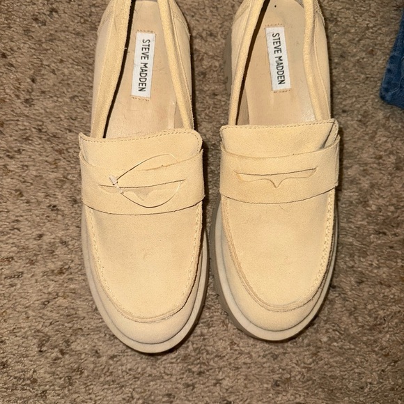 Steve Madden Shoes - Steve Madden Tan Slip-On Loafers